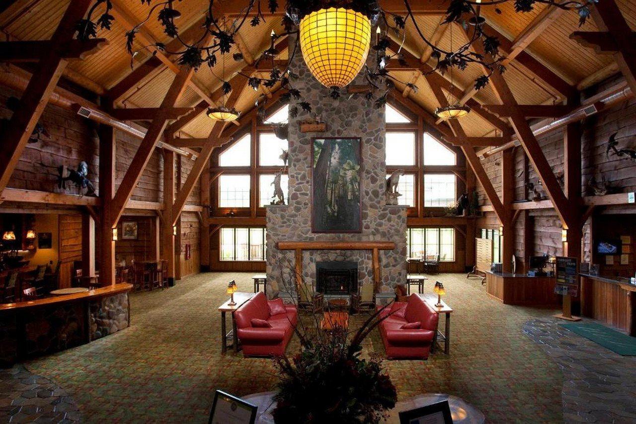 Hope Lake Lodge & Indoor Waterpark Cortland Exterior photo